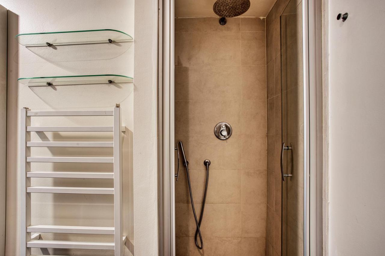 Joivy Tasteful Flat Near City Centre Milánó Kültér fotó